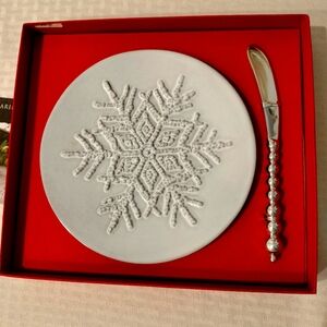 Mariposa Dotty Snowflake Ceramic Canape Plate & Beaded Spreader